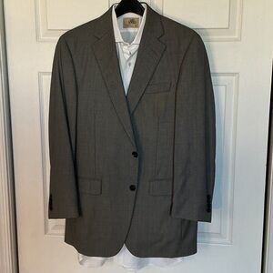 Samuelsohn nailhead pattern suit
